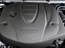 Volvo XC60 D4 AWD 140kW NAVI LED VIRTUAL - 36