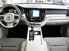 Volvo XC60 T4 140kW A/T LED CARPLAY NAVI - 4