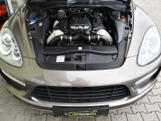 Porsche Cayenne 4.8 V8 TURBO PANO TOP STAV ČR - 50
