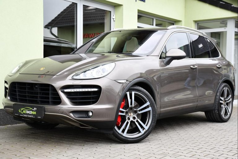 Porsche Cayenne 4.8 V8 TURBO PANO TOP STAV ČR - 1