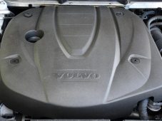 Volvo XC60 D4 AWD R-DESIGN A/T 1.M - 43