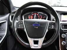 Volvo V60 D3 R-DESIGN A/T A/C NAVIGACE - 21