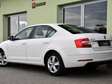 Škoda Octavia 1.6TDi A/C ČR 1.M SERV. KNÍŽKA - 2