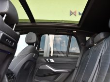 BMW X5 xDrive30d M-SPORT HUD ACC PANO - 23
