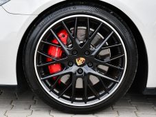 Porsche Panamera GTS 4.0 V8 338kW HUD PANO BURM - 41