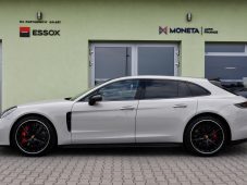 Porsche Panamera GTS 4.0 V8 338kW HUD PANO BURM - 10