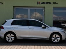 Volkswagen Golf 1.5eTSI mHEV STYLE DSG ČR 1.M - 11