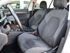 Volkswagen Golf 1.5eTSI mHEV STYLE DSG ČR 1.M - 13