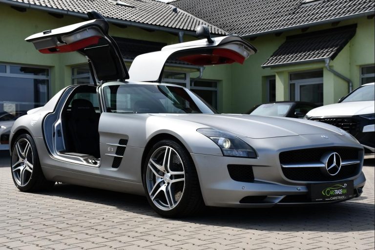 Mercedes-Benz SLS AMG 6.2 V8 - 1