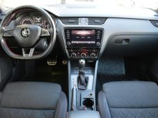 Škoda Octavia 2.0TDi RS 135kW CARPLAY 1.M ČR - 4