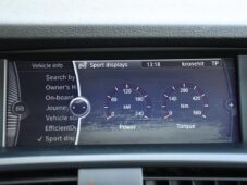 BMW X3 xDrive30d 190kW NAVI HUD PANO - 32