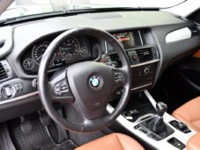 BMW X3 18d AUT. A/C KŮŽE TAŽNÉ - 14