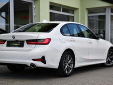 BMW Řada 3 320d SPORT LINE 1M NAVI A/T - 3