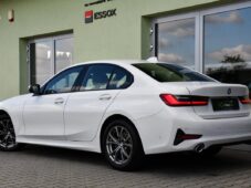 BMW Řada 3 320d SPORT LINE 1M NAVI A/T - 2