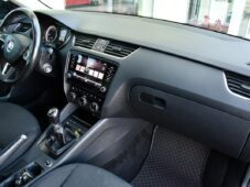 Škoda Octavia 2.0TDi STYLE DCC LED CARPLAY - 17