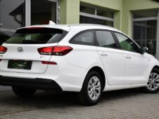 Hyundai i30 1.0T-GDI 88kW PĚKNÝ STAV 1M - 3