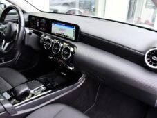 Mercedes-Benz CLA 200d A/T NAVI KAMERA - 17