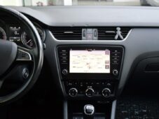 Škoda Octavia 2.0TDi LED CARPLAY TAŽNÉ ČR - 6