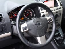 Opel Zafira 1.9CDTi 88kW 7.MÍST TAŽNÉ - 15