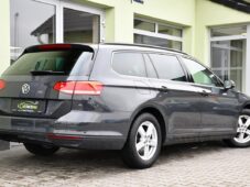 Volkswagen Passat 2.0TDi COMFORTLINE DSG ACC 1M - 3