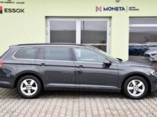 Volkswagen Passat 2.0TDi COMFORTLINE DSG ACC 1M - 11