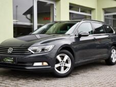 Volkswagen Passat 2.0TDi COMFORTLINE DSG ACC 1M - 0